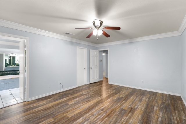 1109 Pine Ridge Drive, Azle, TX 76020