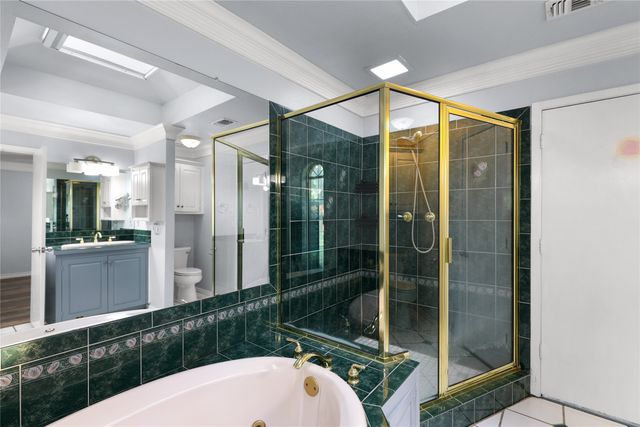 1109 Pine Ridge Drive, Azle, TX 76020