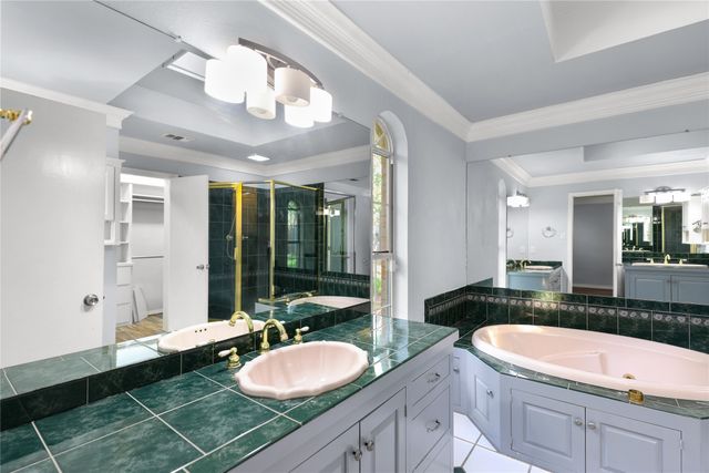 1109 Pine Ridge Drive, Azle, TX 76020