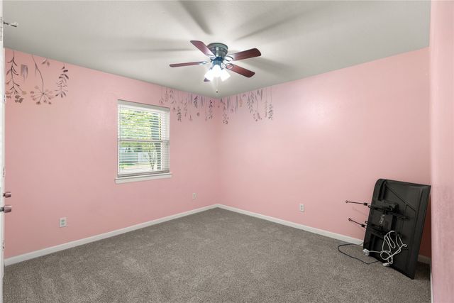 1109 Pine Ridge Drive, Azle, TX 76020