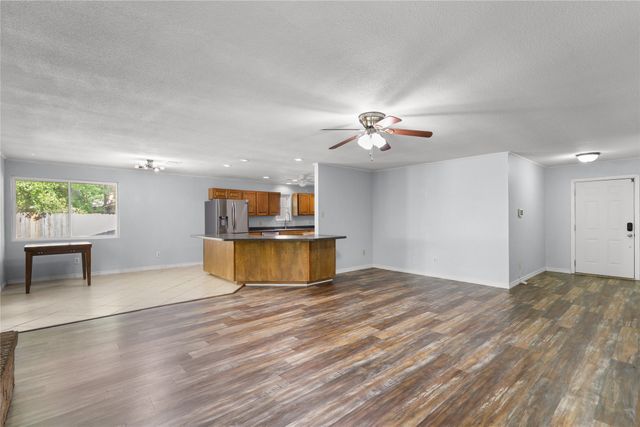 1109 Pine Ridge Drive, Azle, TX 76020