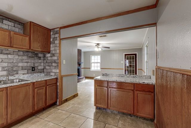 8710 Cardella Avenue, Dallas, TX 75217