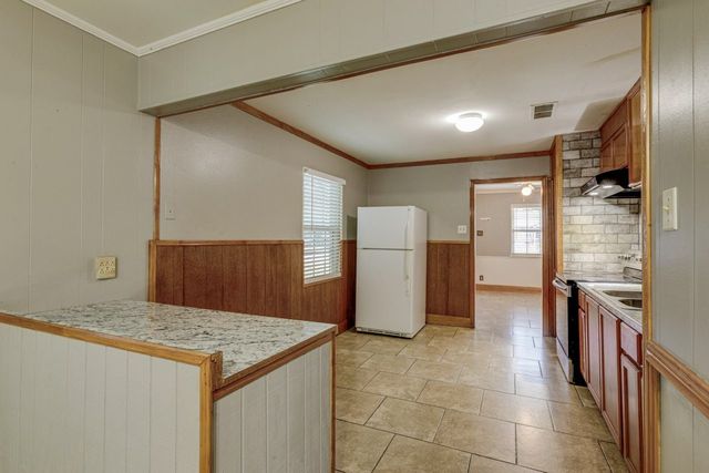 8710 Cardella Avenue, Dallas, TX 75217