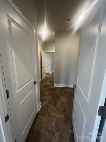 128 Swan Park Lane 18, Statesville, NC 28625