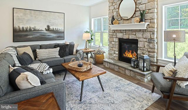 316 GOSHAWKS RD, Denver, PA 17517