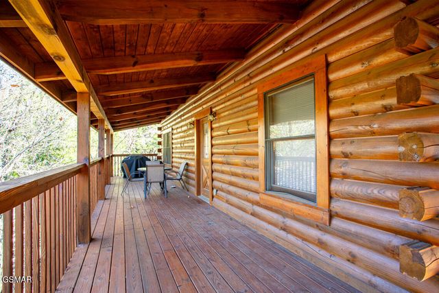 2525 Fleming Way, Sevierville, TN 37876