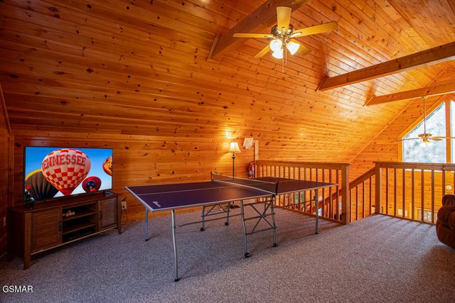 2525 Fleming Way, Sevierville, TN 37876