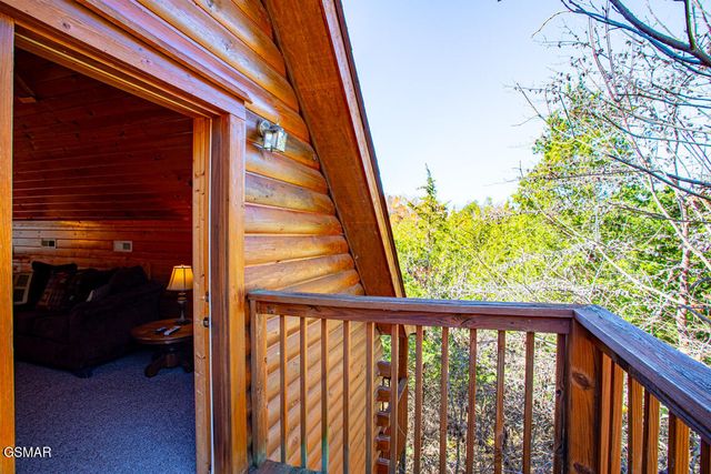 2525 Fleming Way, Sevierville, TN 37876