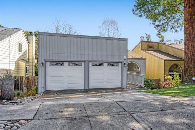 334 Lee Street Street, Santa Cruz, CA 95060