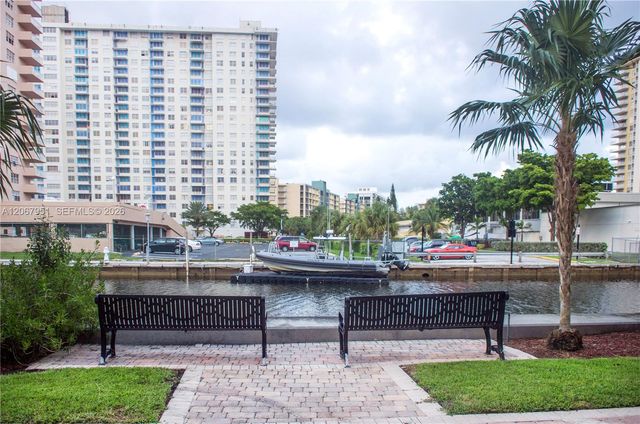 17150 N Bay Road 2512, Sunny Isles Beach, FL 33160