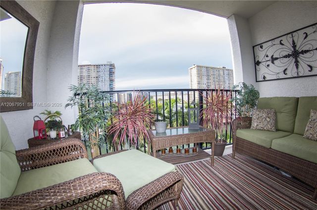 17150 N Bay Road 2512, Sunny Isles Beach, FL 33160