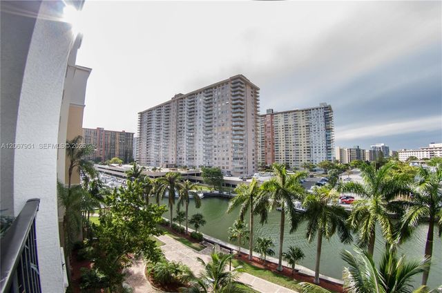 17150 N Bay Road 2512, Sunny Isles Beach, FL 33160
