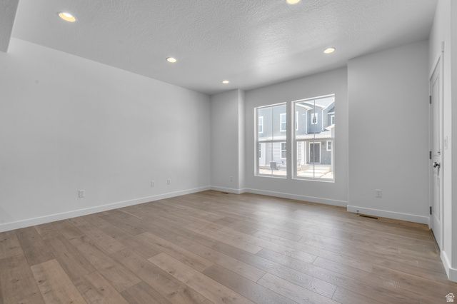 6641 N SALTY RIVER LN, Eagle Mountain, UT 84005