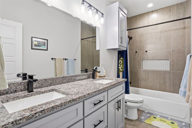 100 Newport Place, Mesquite, TX 75149