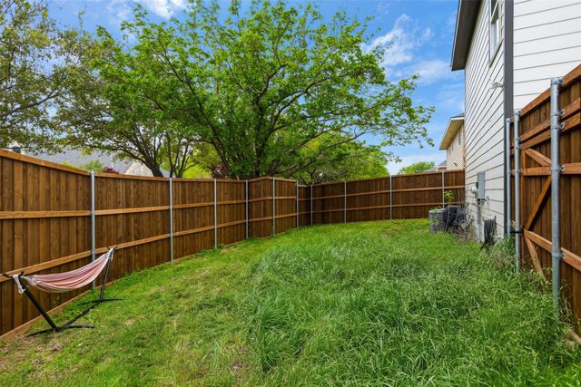 100 Newport Place, Mesquite, TX 75149