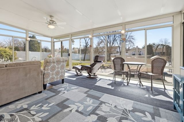 29 Alexandria Dr, Manalapan Twp., NJ 07726