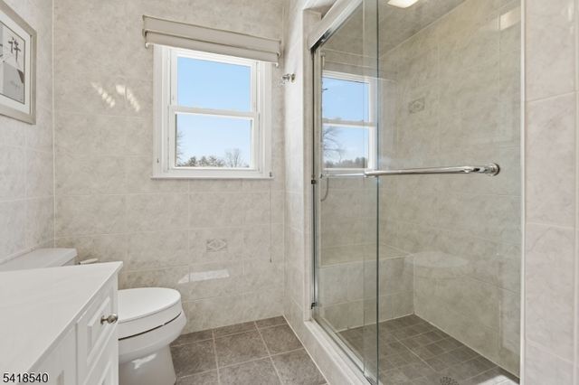 29 Alexandria Dr, Manalapan Twp., NJ 07726