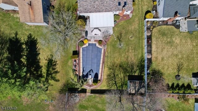 29 Alexandria Dr, Manalapan Twp., NJ 07726