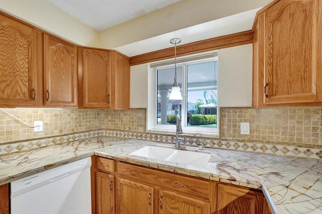 1745 NE 36TH Street, Oakland Park, FL 33334