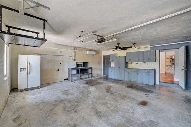 1745 NE 36TH Street, Oakland Park, FL 33334