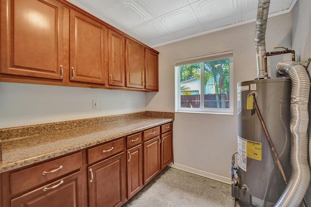 1745 NE 36TH Street, Oakland Park, FL 33334
