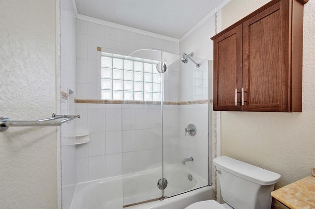 1745 NE 36TH Street, Oakland Park, FL 33334