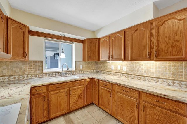 1745 NE 36TH Street, Oakland Park, FL 33334