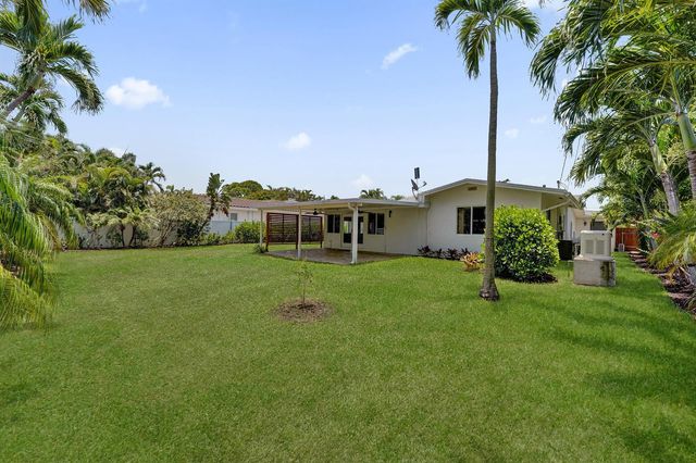 1745 NE 36TH Street, Oakland Park, FL 33334