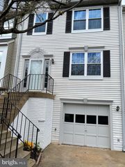 203 BACKRIDGE CT, Fredericksburg, VA 22406