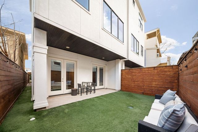 306 W Saulnier Street, Houston, TX 77019