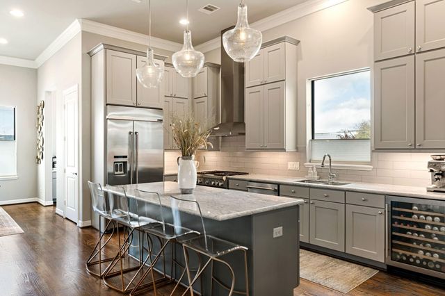 306 W Saulnier Street, Houston, TX 77019