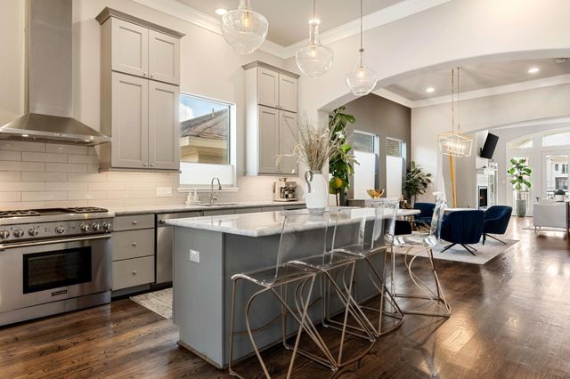 306 W Saulnier Street, Houston, TX 77019