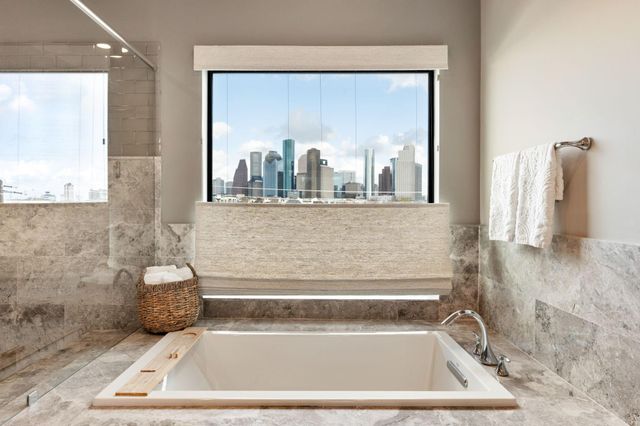 306 W Saulnier Street, Houston, TX 77019