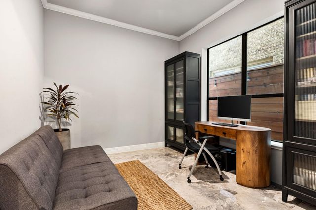 306 W Saulnier Street, Houston, TX 77019