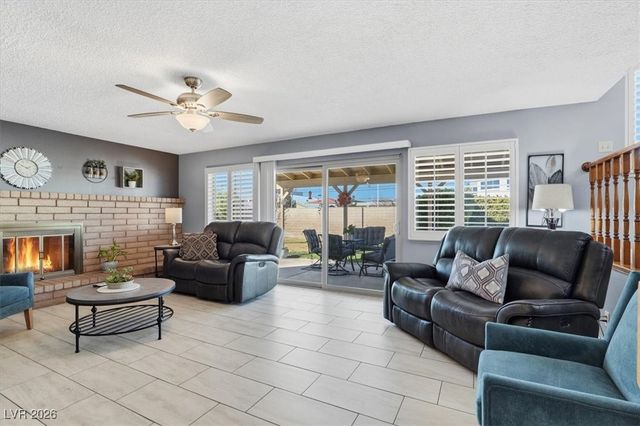 688 Montvilla Drive, Las Vegas, NV 89123