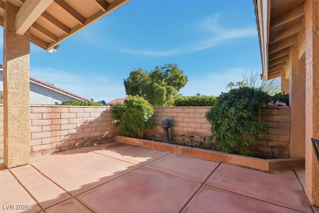 688 Montvilla Drive, Las Vegas, NV 89123