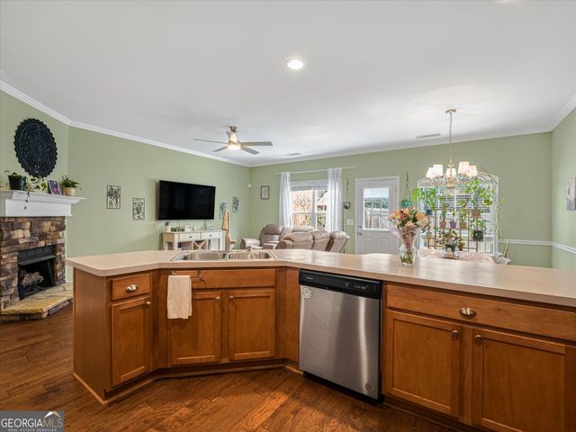 127 Linton Drive, Acworth, GA 30102