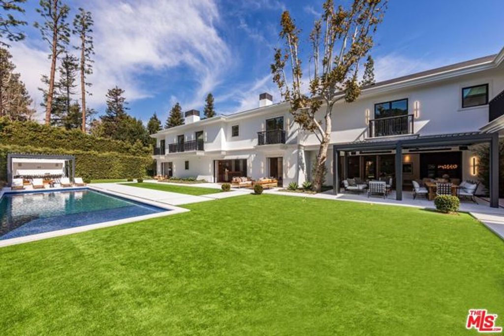927 N Whittier Drive, Beverly Hills, CA 90210