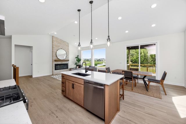 1615 NW Parkside Lane, Waukee, IA 50263