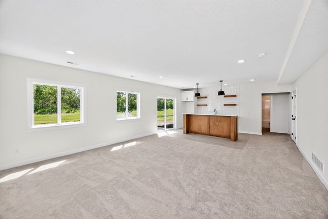 1615 NW Parkside Lane, Waukee, IA 50263