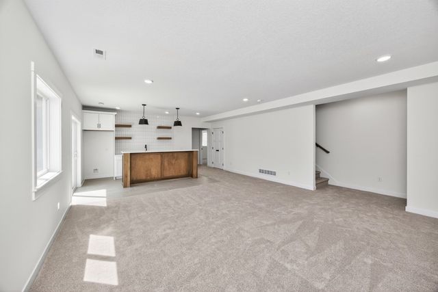 1615 NW Parkside Lane, Waukee, IA 50263