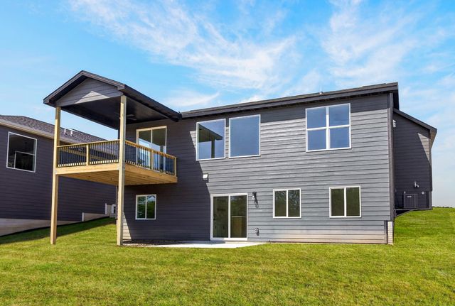 1615 NW Parkside Lane, Waukee, IA 50263