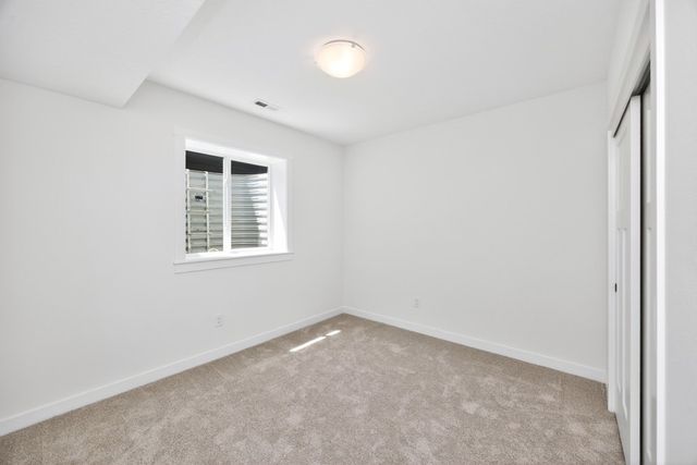1615 NW Parkside Lane, Waukee, IA 50263
