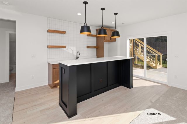 1615 NW Parkside Lane, Waukee, IA 50263