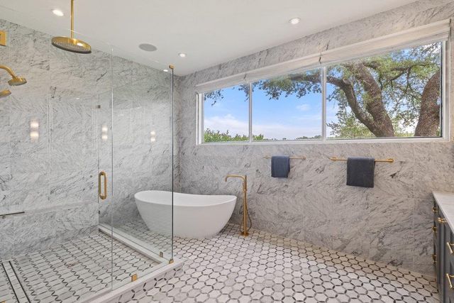 28 Club Estates PKWY, Austin, TX 78738