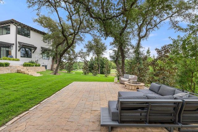 28 Club Estates PKWY, Austin, TX 78738