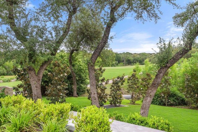 28 Club Estates PKWY, Austin, TX 78738