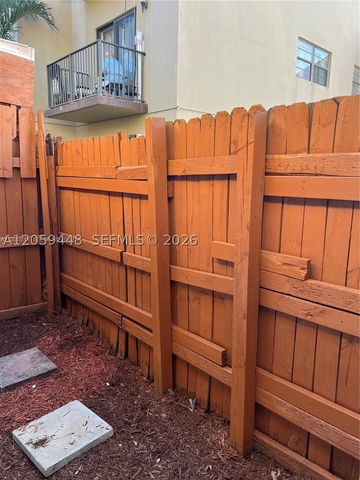 645 W 68th St 645, Hialeah, FL 33014