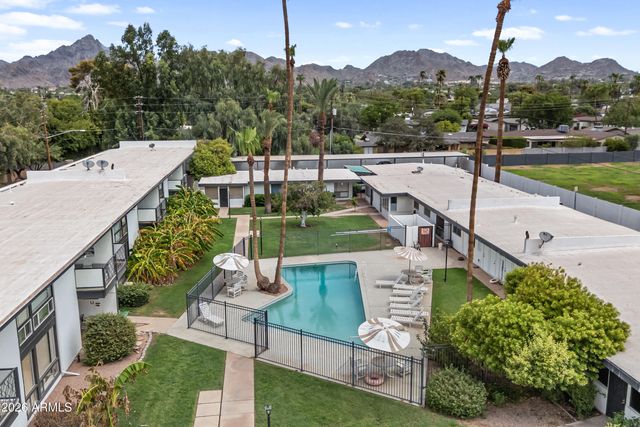 3242 E CAMELBACK Road 204, Phoenix, AZ 85018
