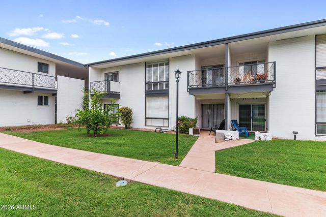 3242 E CAMELBACK Road 204, Phoenix, AZ 85018